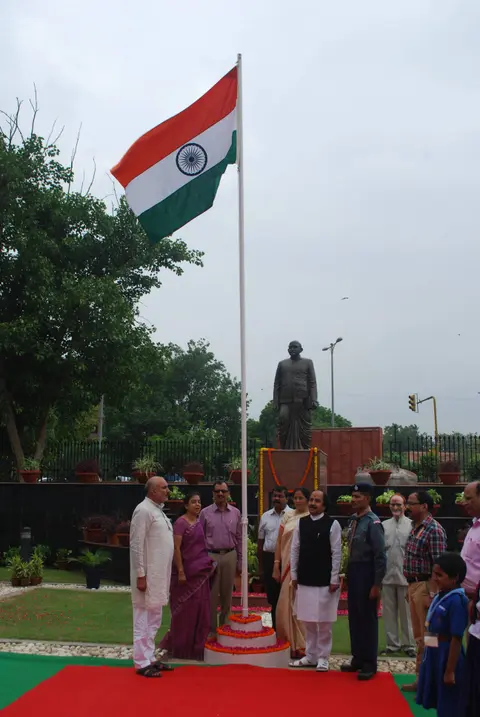Flag hoisting, 15 August 2012, photograph 9 of 21